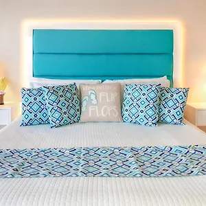 Luxe Aparthotel Discovery Bay